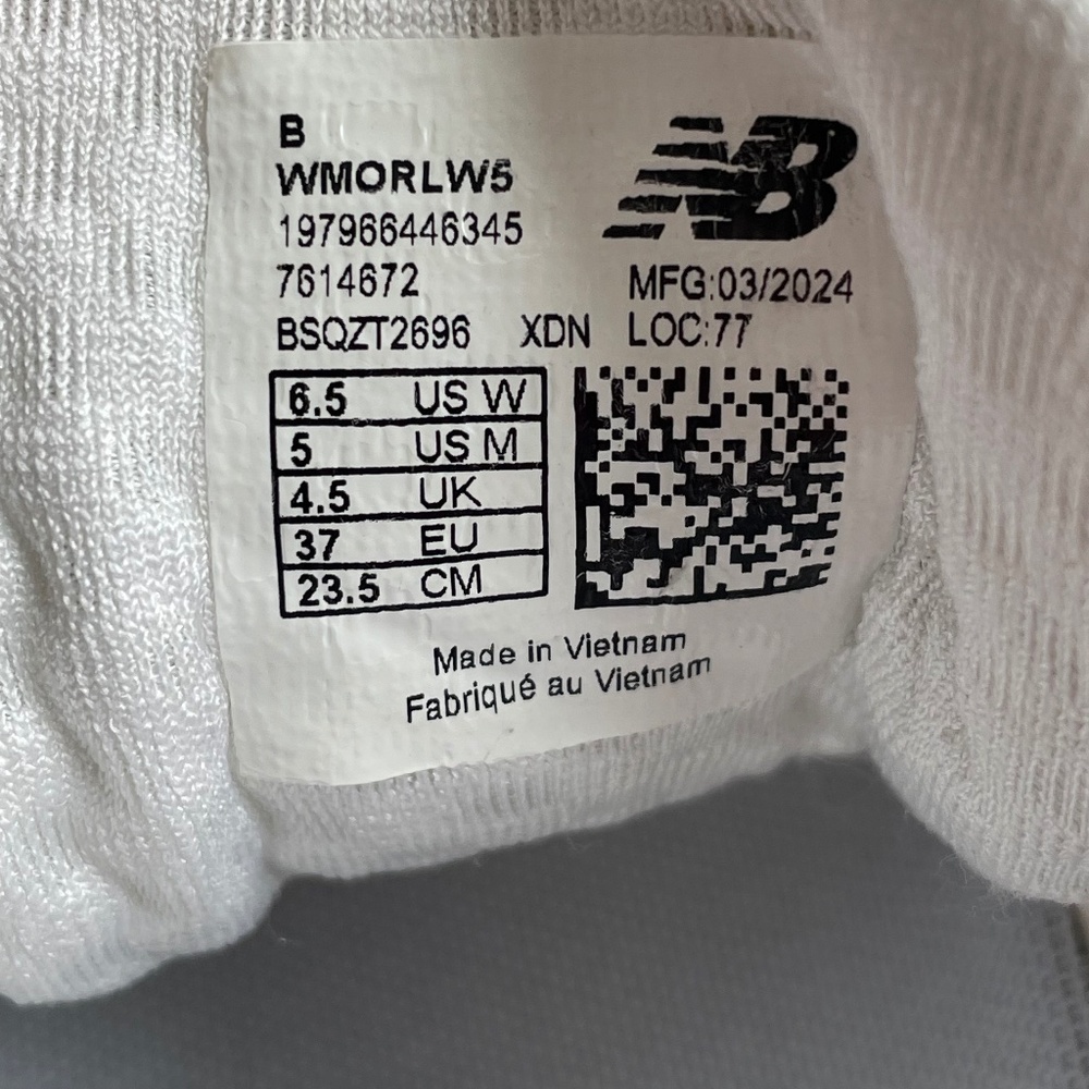 New Balance Fresh Foam More v5, White/Sea Salt, Size 6.5 - Picture 9 of 16